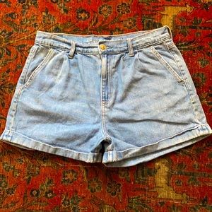 American Eagle mom jeans